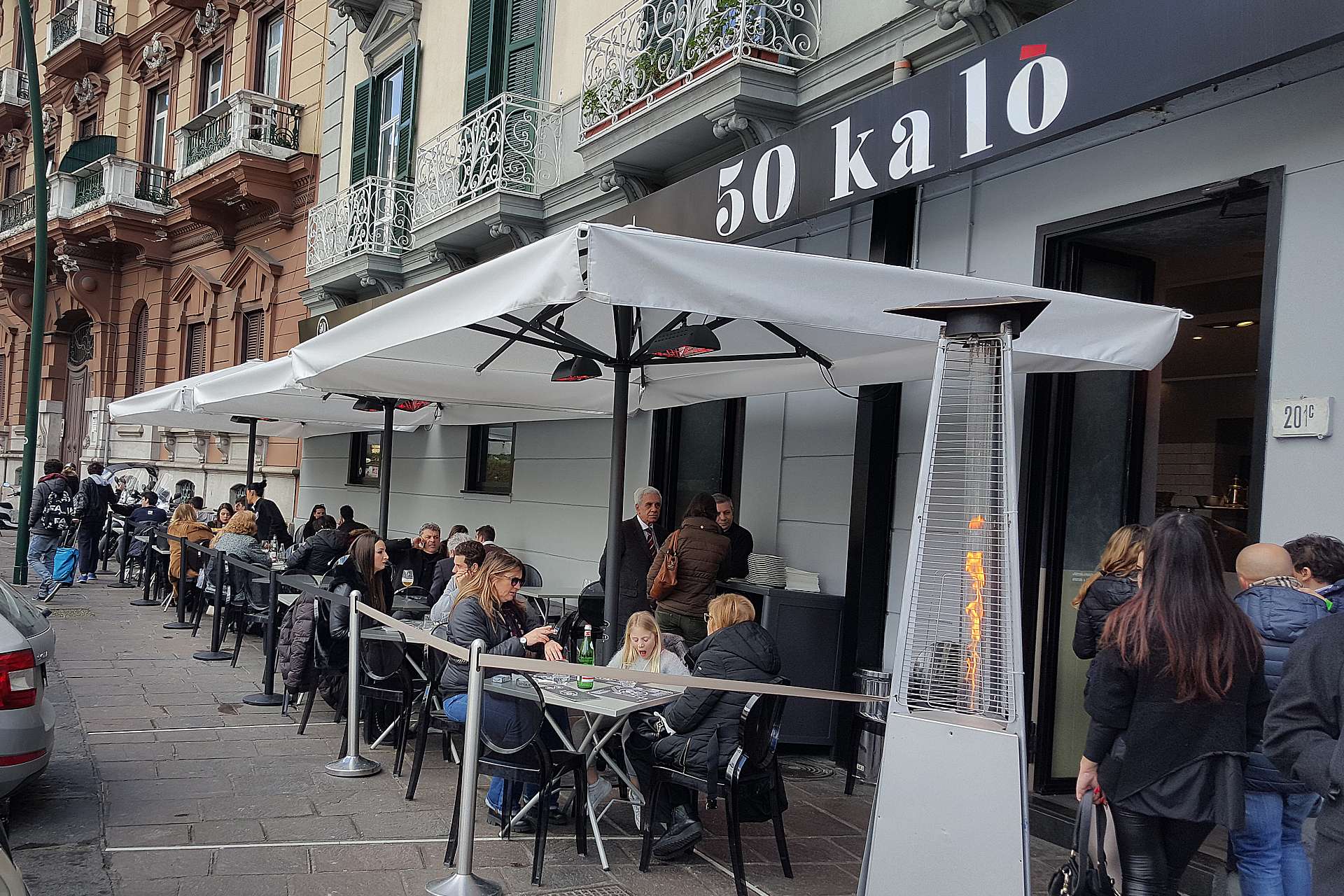 Comunicazione punto vendita 50 Kalò di Ciro Salvo - Web agency Napoli - Libellula Grafica Lab